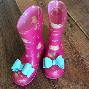 Adorable girls rain boots